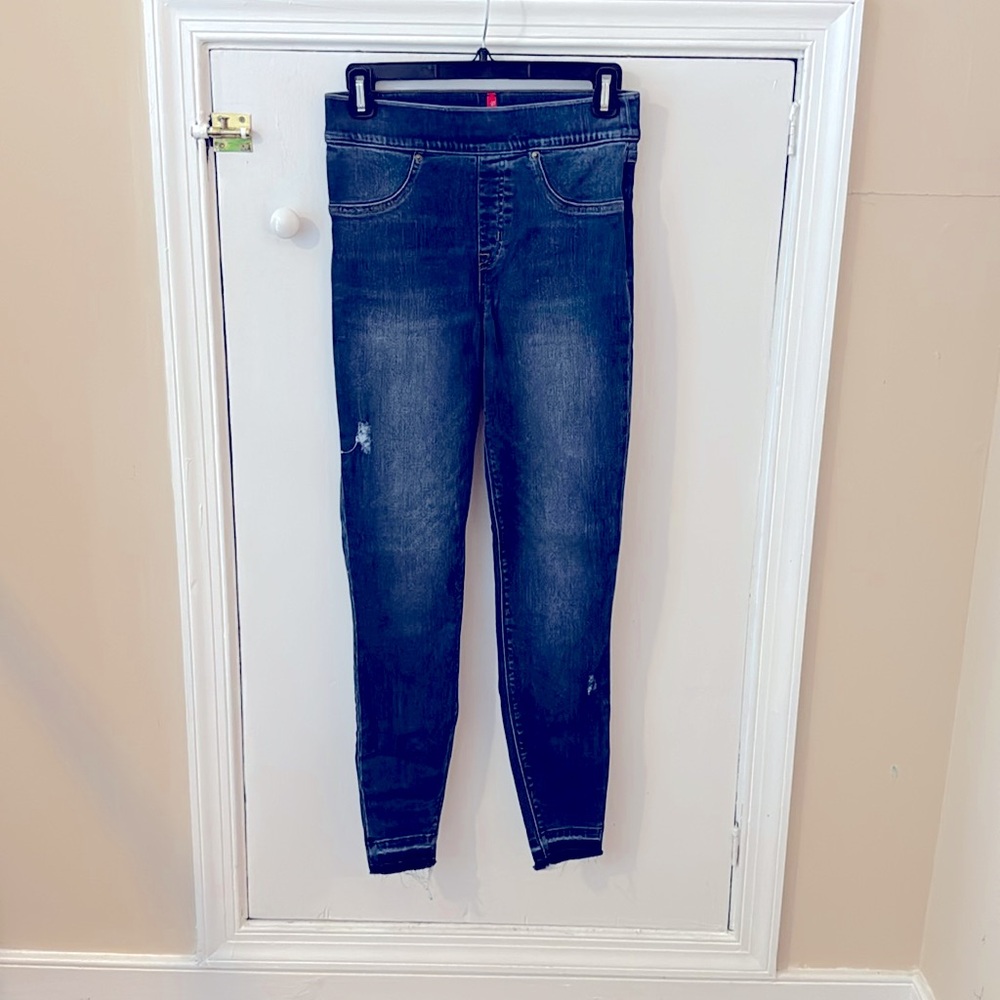 Spanx Distressed Skinny Jeans w/Raw Hem | Size S